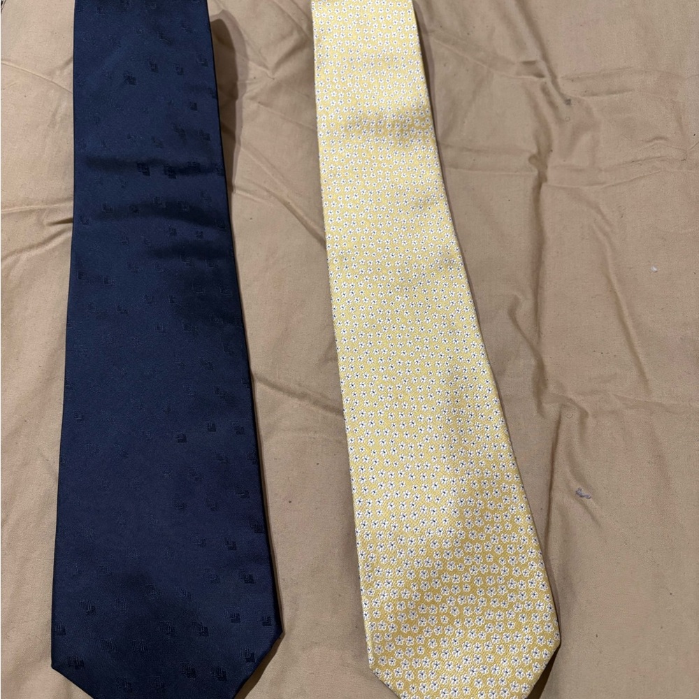Men’s Silk Navy Blue and Yellow Ties